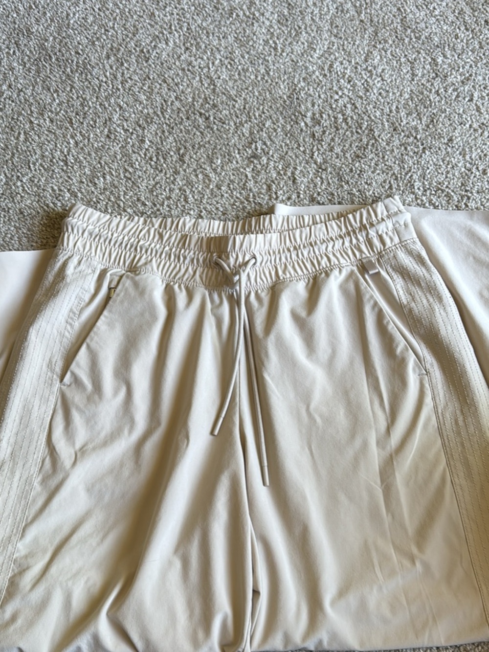 Athleta Cream Ankle Pants